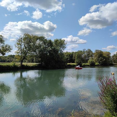 Camping Belle Riviere Chaniers 외부 사진
