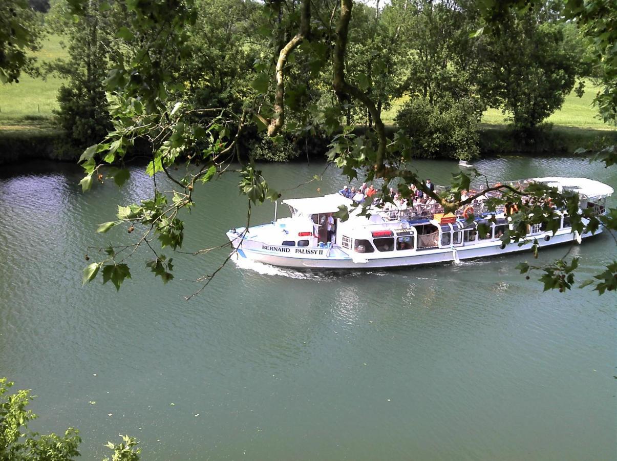 Camping Belle Riviere Chaniers 외부 사진