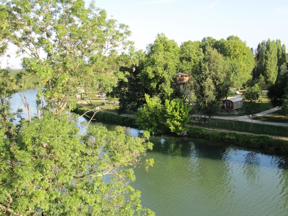 Camping Belle Riviere Chaniers 외부 사진