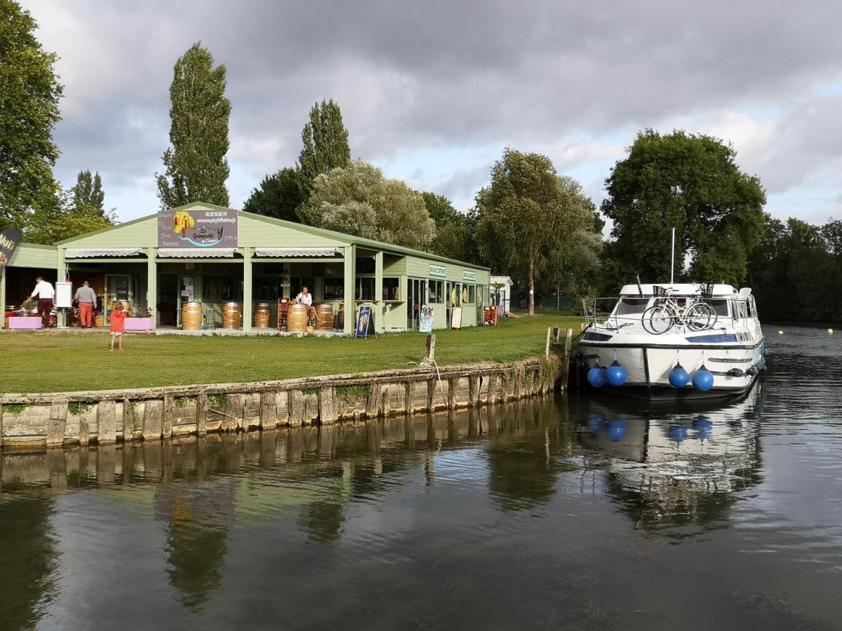 Camping Belle Riviere Chaniers 외부 사진