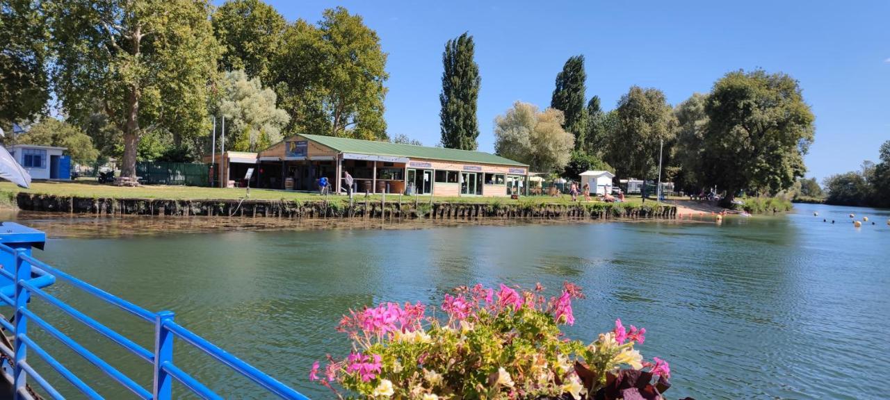 Camping Belle Riviere Chaniers 외부 사진