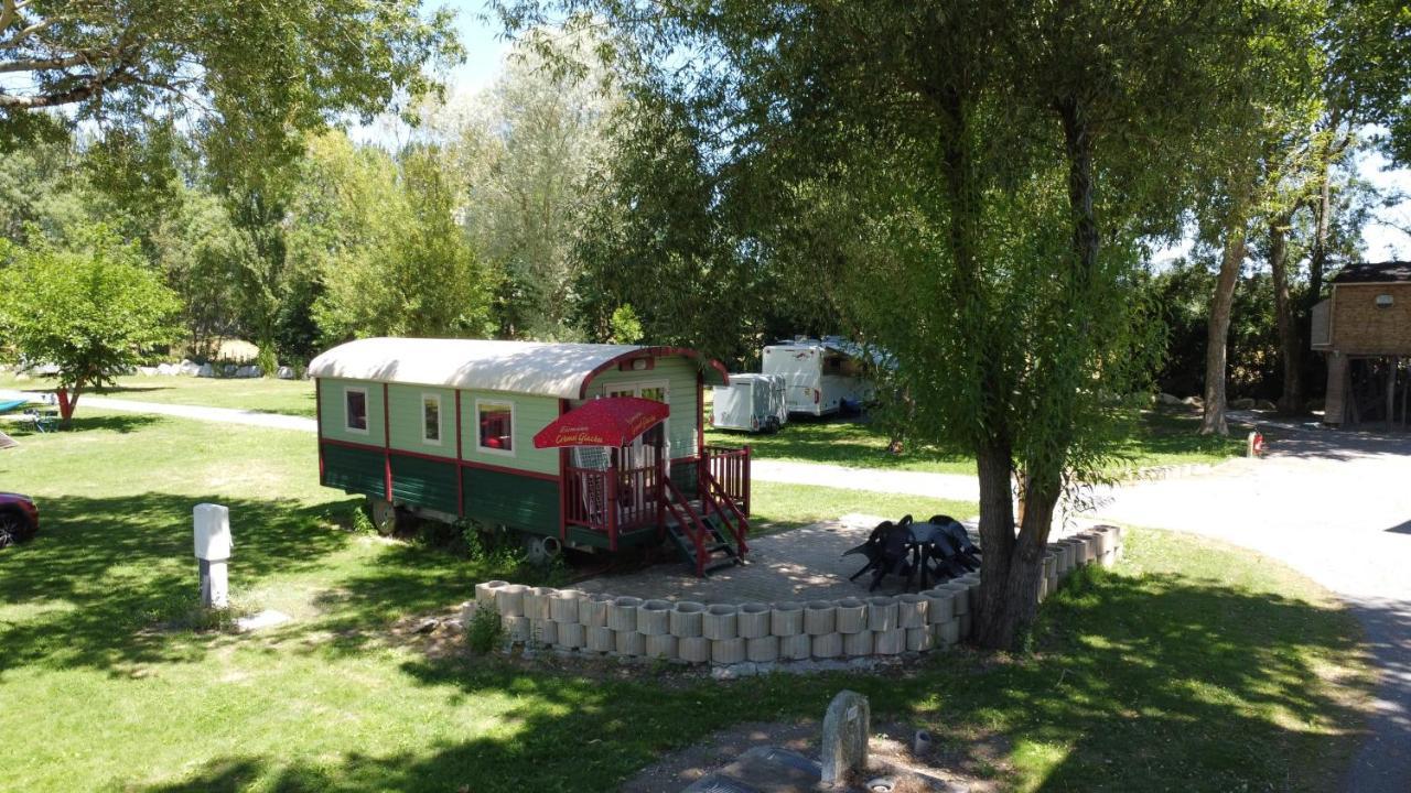Camping Belle Riviere Chaniers 외부 사진